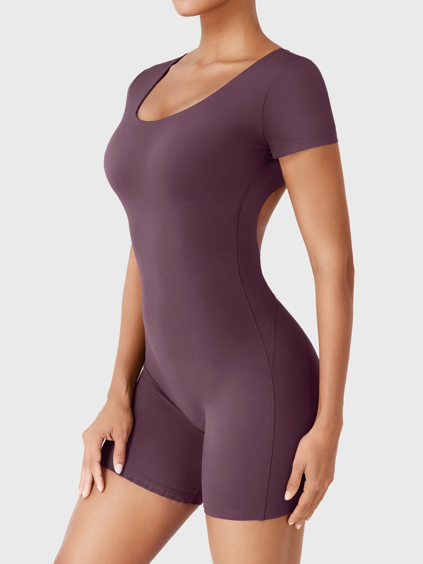 Yeoreo Xylia Open Back Romper