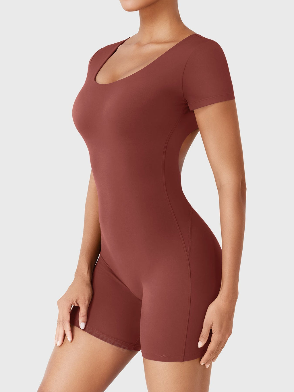 Yeoreo Xylia Open Back Romper