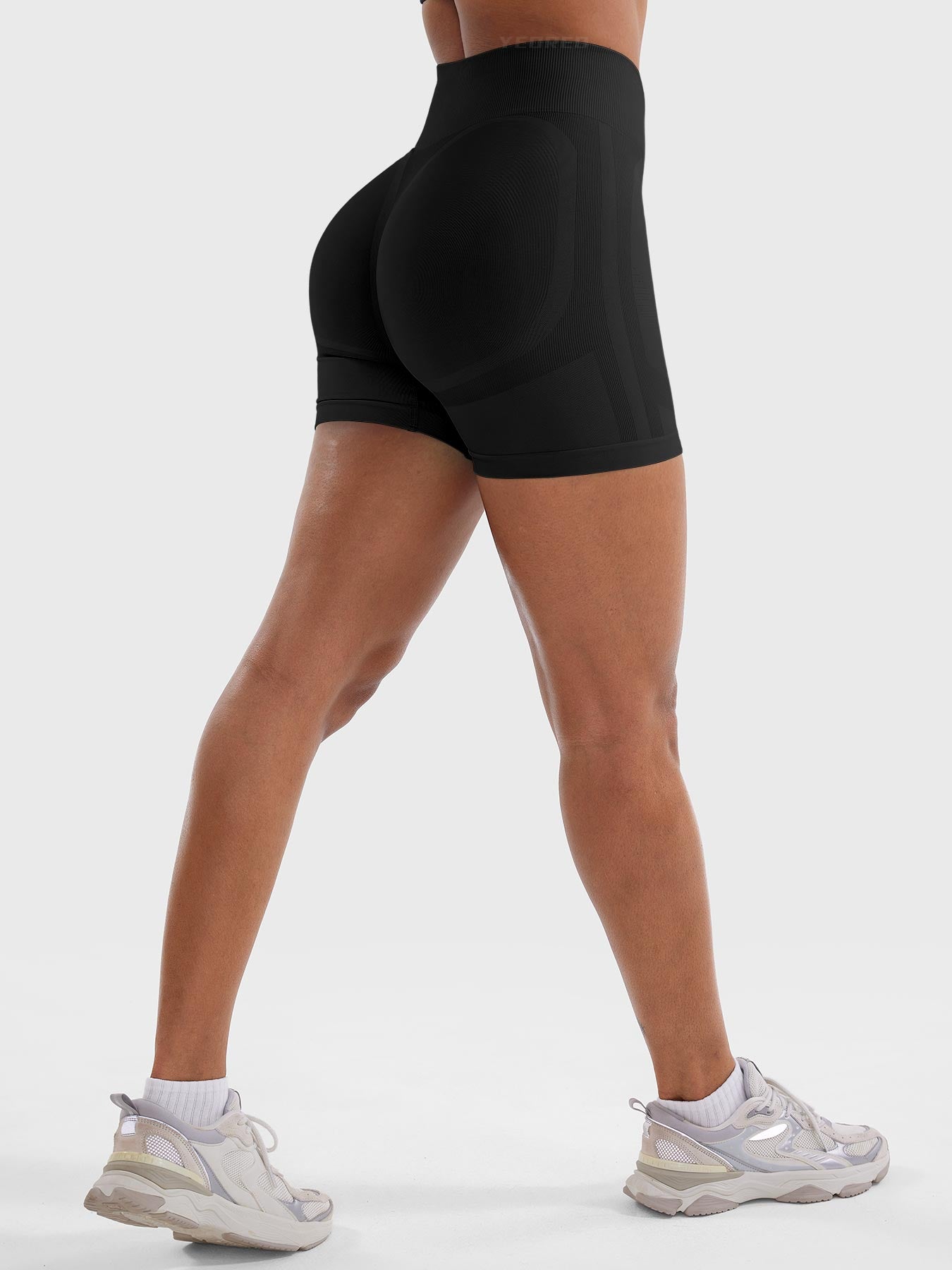 Yeoreo Lilliean SoftHue™ 4.5" Seamless Shorts
