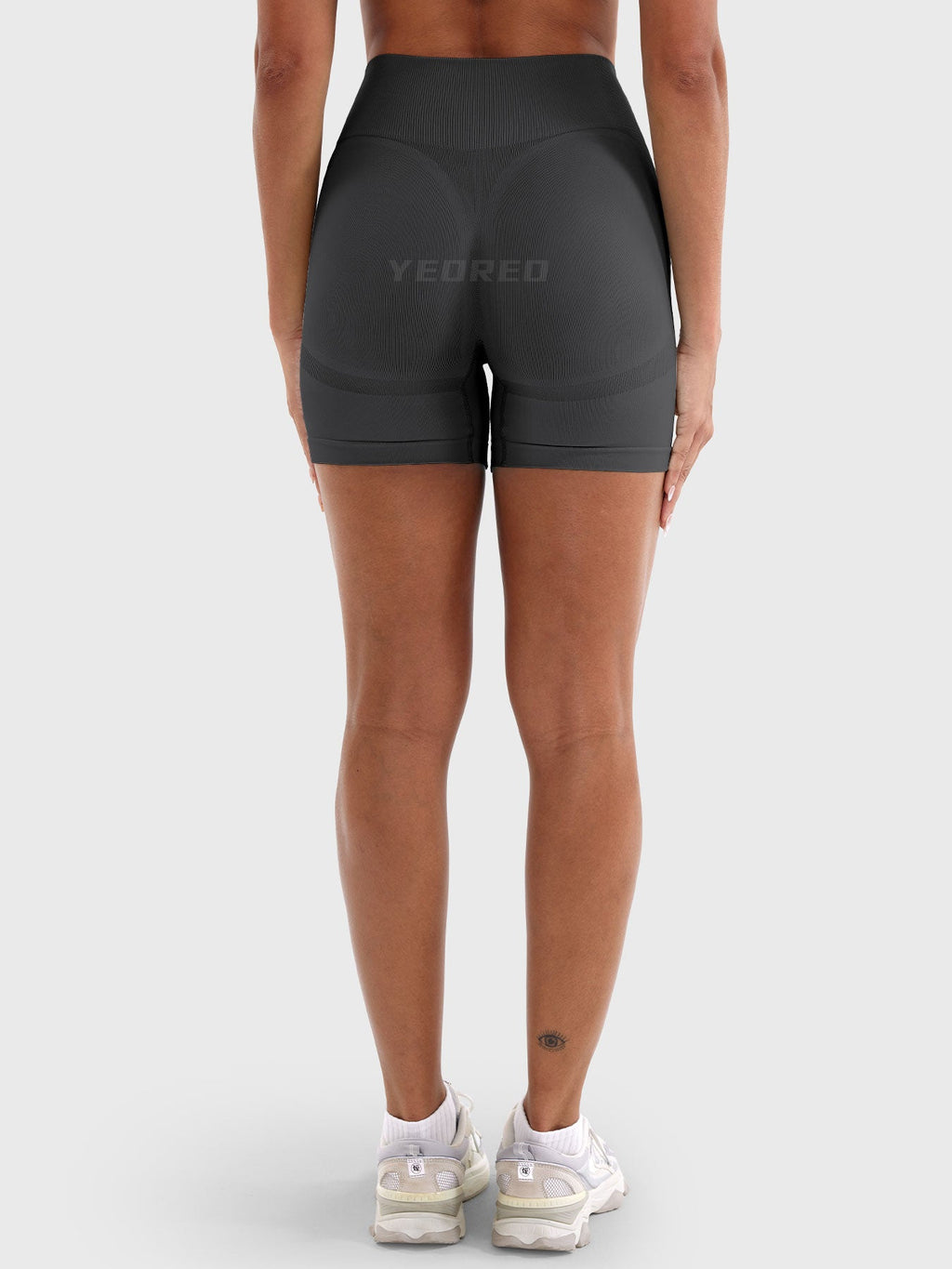 Yeoreo Lilliean SoftHue™ 4.5" Seamless Shorts